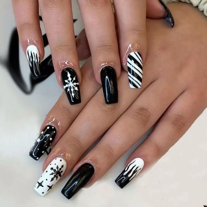 Snowflake Press On Nails